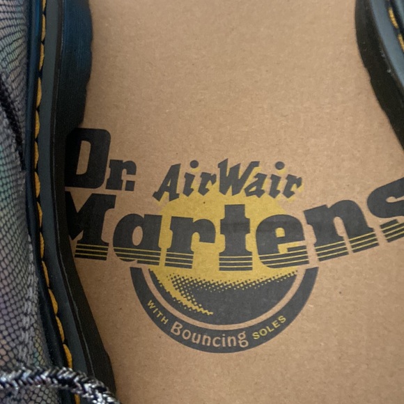 Dr Martens boots - Picture 9 of 13
